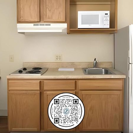 Woodspring Suites Lincoln Northeast I-80 Екстер'єр фото