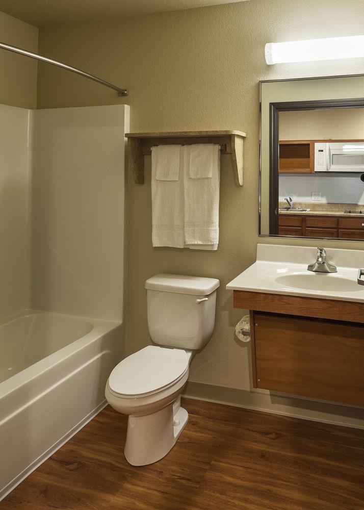 Woodspring Suites Lincoln Northeast I-80 Екстер'єр фото