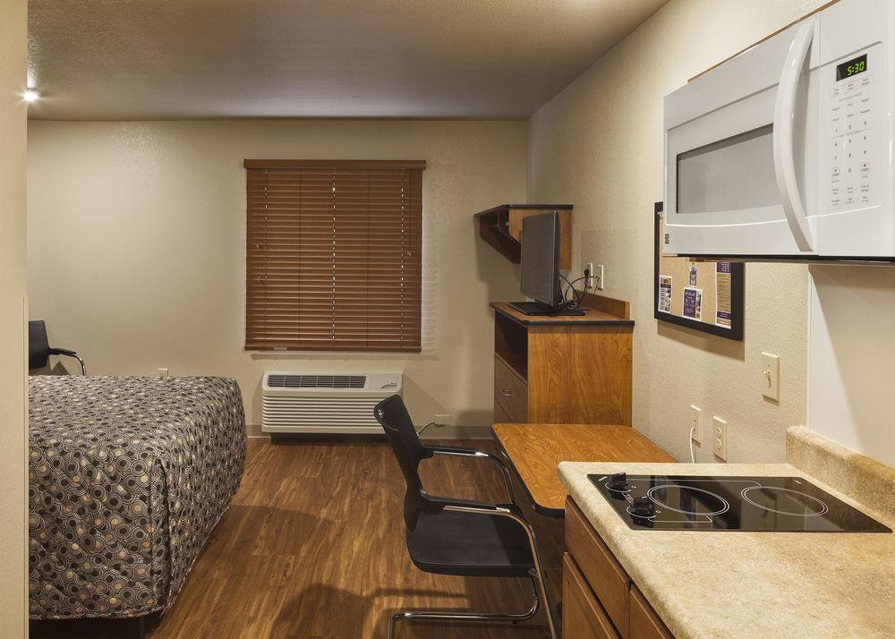 Woodspring Suites Lincoln Northeast I-80 Екстер'єр фото