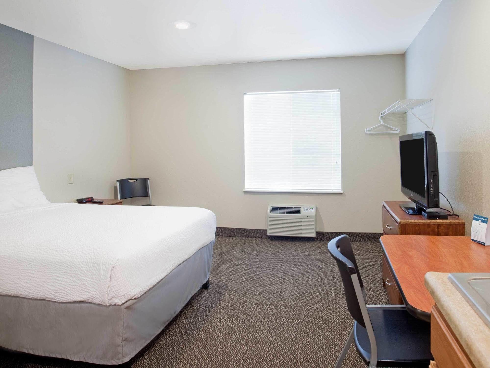Woodspring Suites Lincoln Northeast I-80 Екстер'єр фото